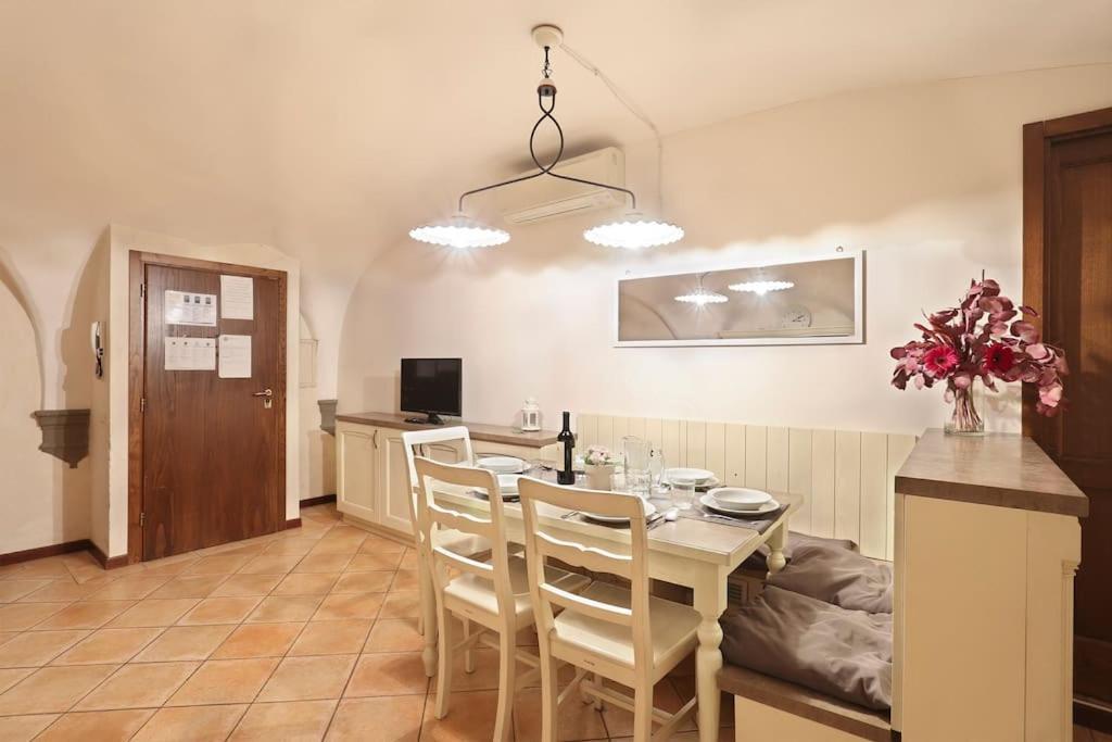 Romantica Suite Firenze 2 Cls Central Market & Dome Exterior photo